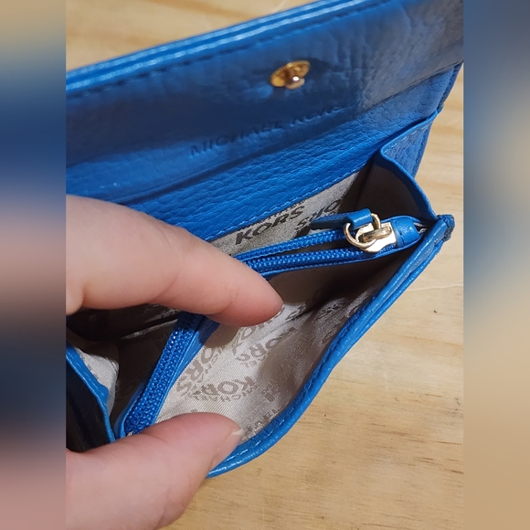 Micheal kors Jet Blue Travel Wallet Coin Aav-1402 ID key holder - Picture 10 of 14